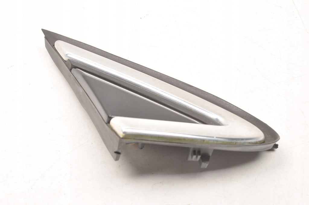 TRIANGLE FENDER GUARD RIGHT VOLVO V40 II 31349230