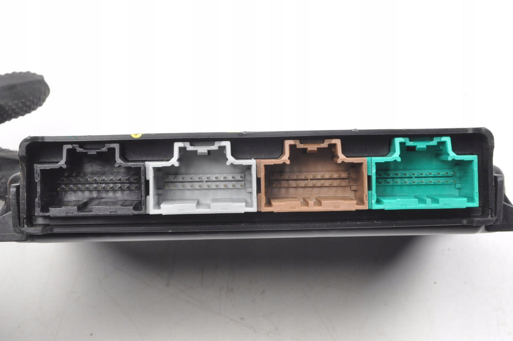 Tesla Model S MODULE RELAY 1034215-00-A