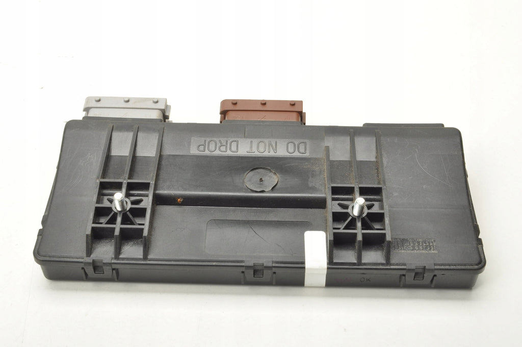 Tesla Model S MODULE SEAT CONTROLLER LEFT FRONT 30100334