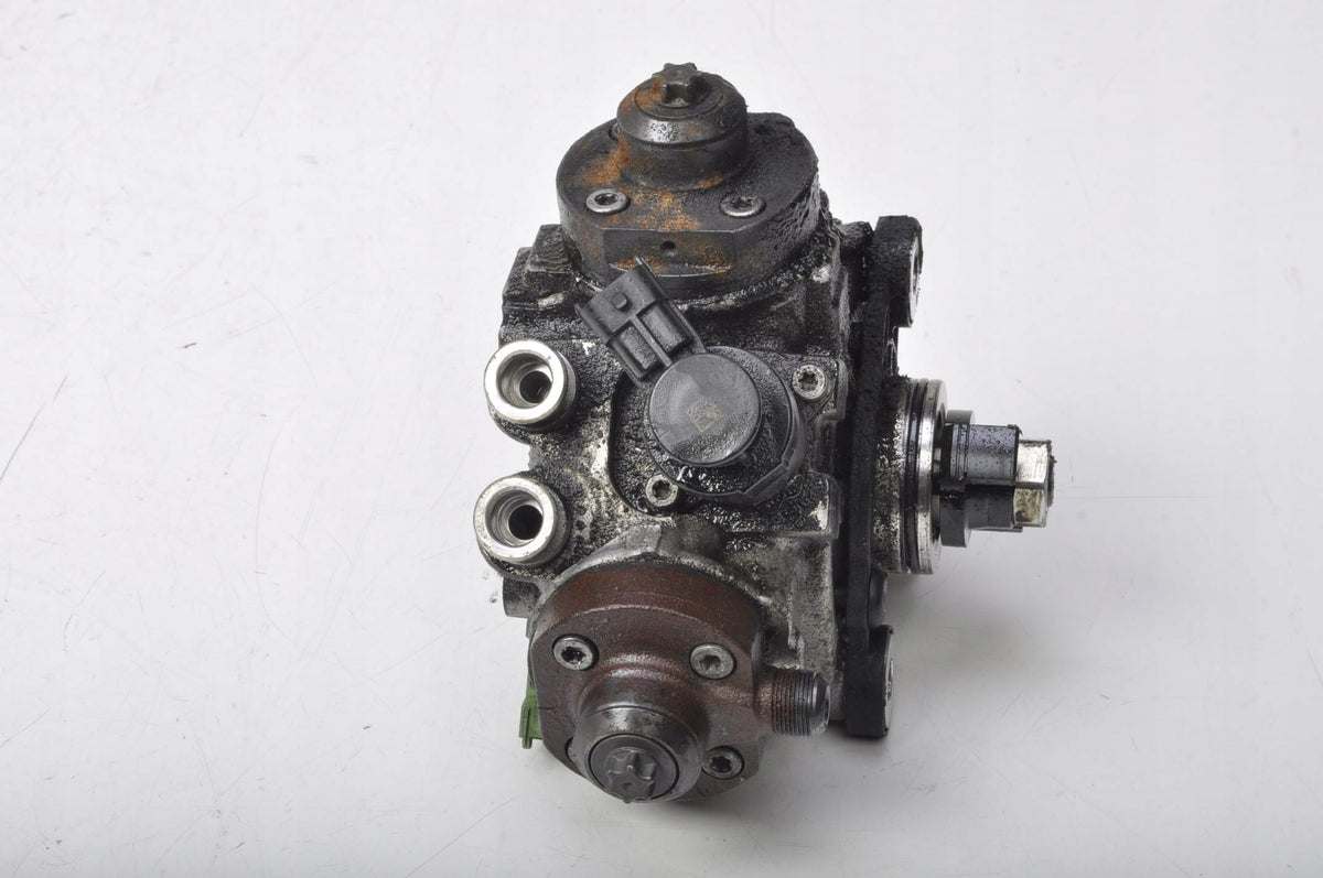 V40 II 2.0 D4 INJECTION PUMP 31372081 0445010681