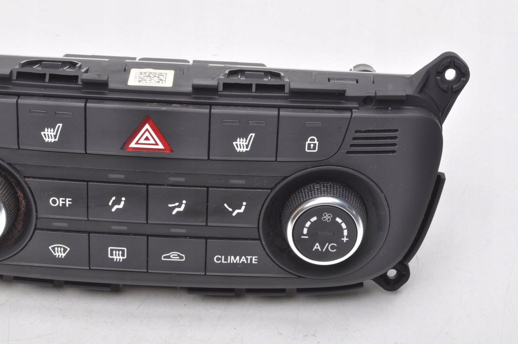 VENGA PANEL AIR CONDITIONING SWITCH MULLED SEATS 97250-1P620 93730-1P000