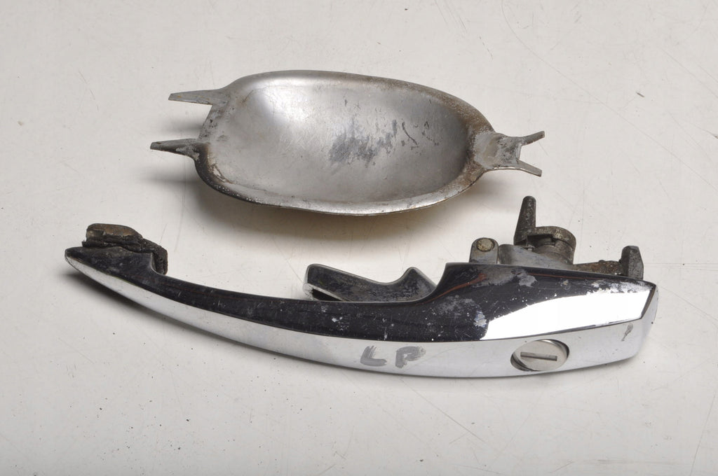 VOLKSWAGEN BEETLE 1300 DOOR HANDLE EXTERIOR LEFT FRONT