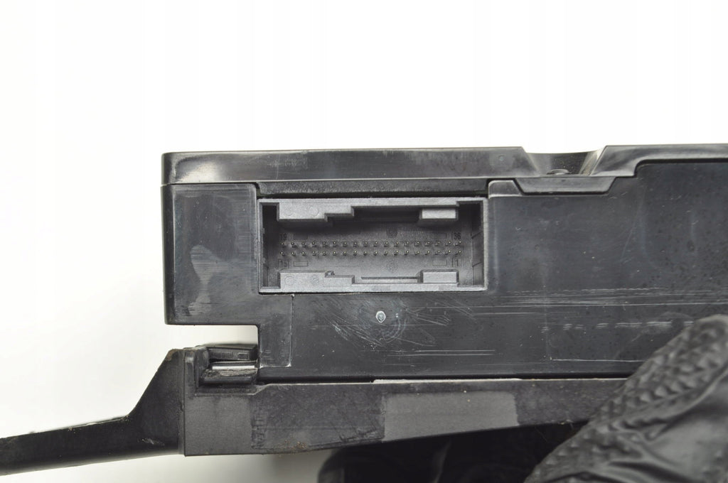 VOLKSWAGEN GOLF 8 TIGUAN III MODULE DRIVER ONLINE SERVICES 571035284A
