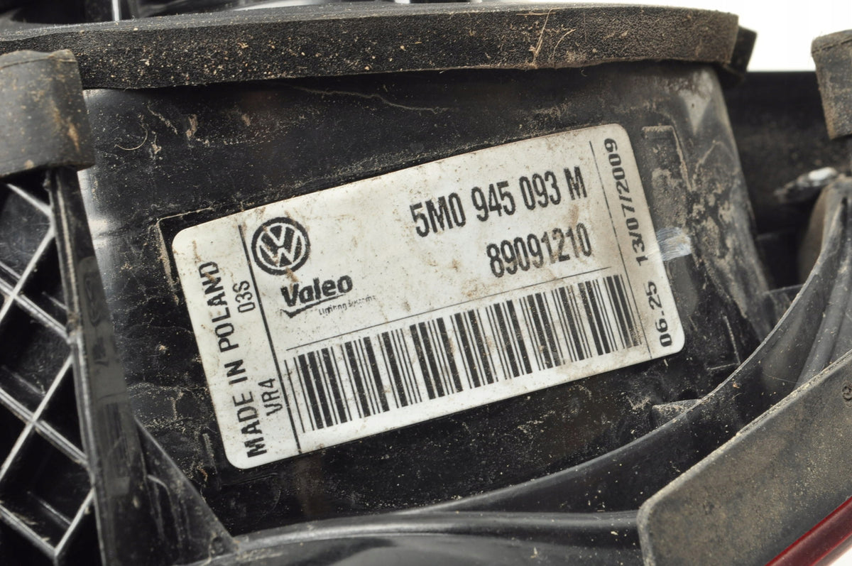 VOLKSWAGEN GOLF PLUS LAMP LEFT REAR IN FLAP 5M0945093M MINIVAN