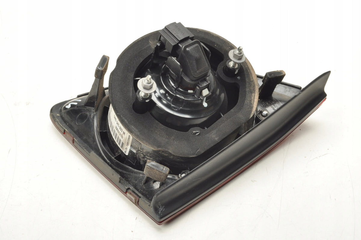 VOLKSWAGEN GOLF PLUS LAMP LEFT REAR IN FLAP 5M0945093M MINIVAN