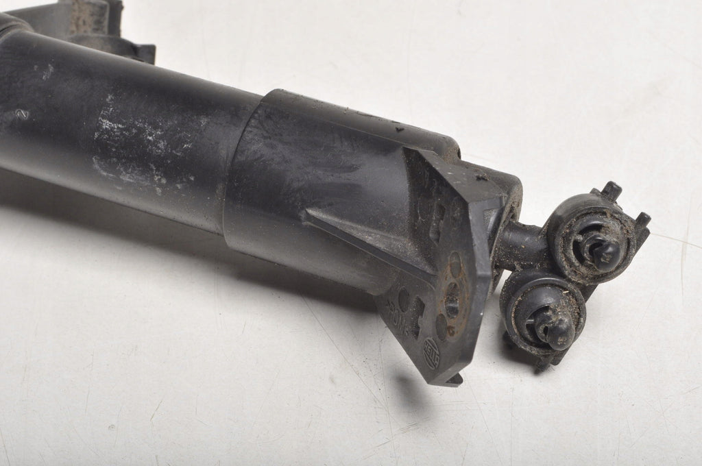 VOLKSWAGEN GOLF V HEADLIGHT WASHER PUMP