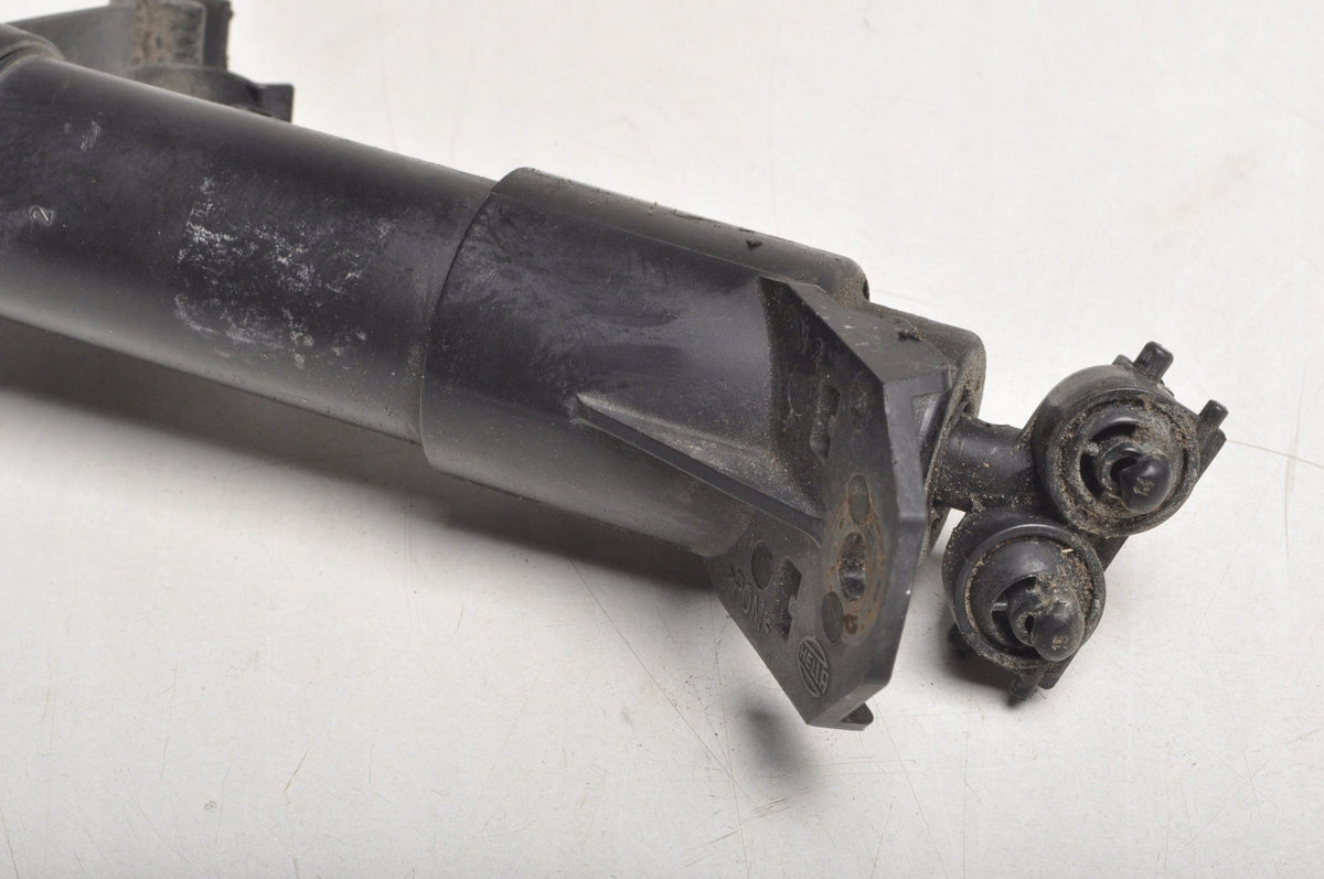 VOLKSWAGEN GOLF V HEADLIGHT WASHER PUMP