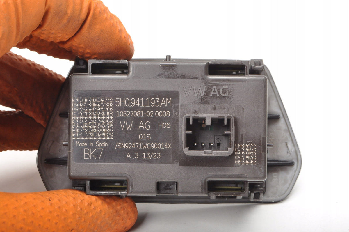 VOLKSWAGEN GOLF VIII SWITCH PANEL 5H0941193AM