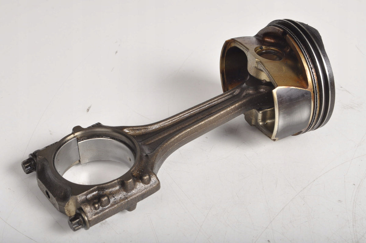 VOLKSWAGEN PASSAT B6 2.0 FSI PISTON WITH CONNECTING ROD