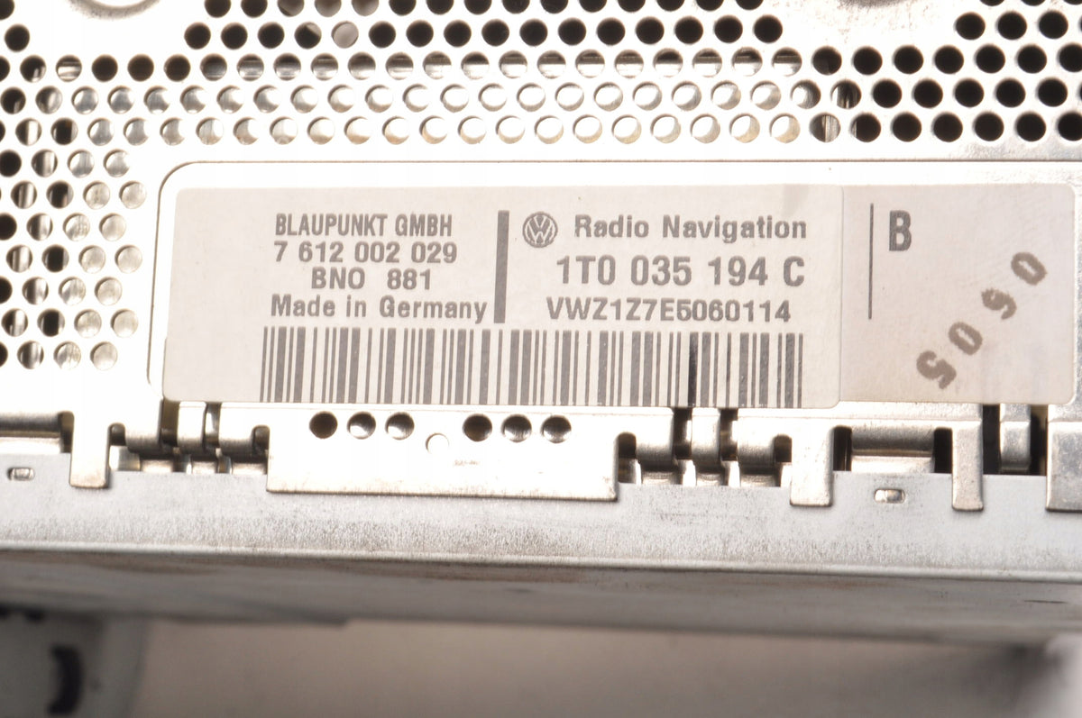 VOLKSWAGEN PASSAT B6 GOLF V TOURAN RADIO NAVIGATION 1T0035194C