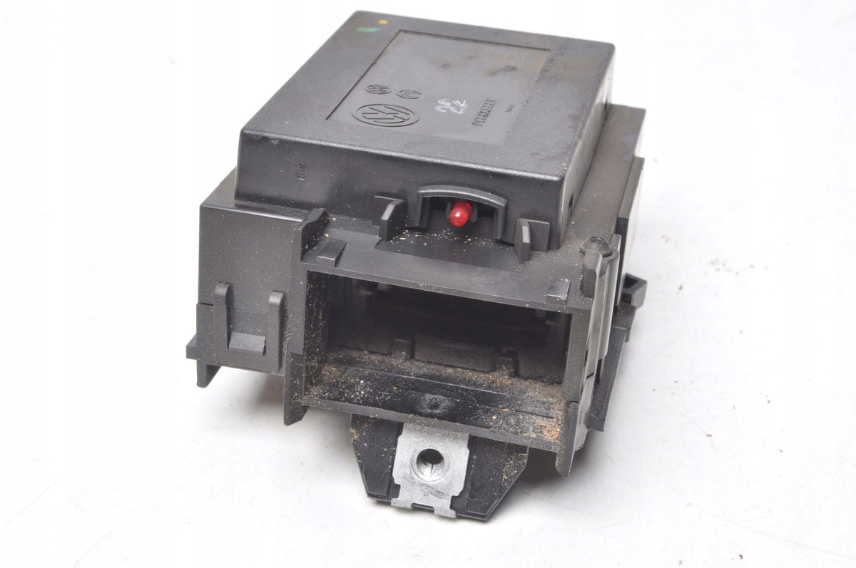 VOLKSWAGEN PASSAT B6 KEY IGNITION 3C0905843Q