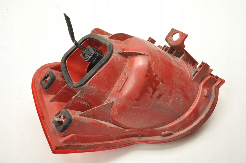 VOLKSWAGEN PASSAT B6 STATION WAGON LAMP RIGHT REAR 3C9945096N