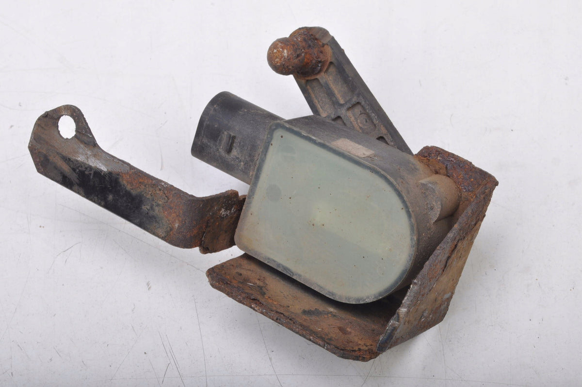VOLKSWAGEN PASSAT B6 XENON LEVELING SENSOR 1K0941273E