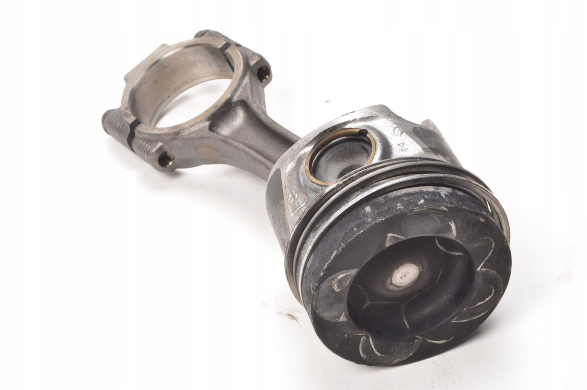 VOLKSWAGEN PASSAT B7 2.0 TDI 140KM PISTON WITH CONNECTING ROD CFFB V400