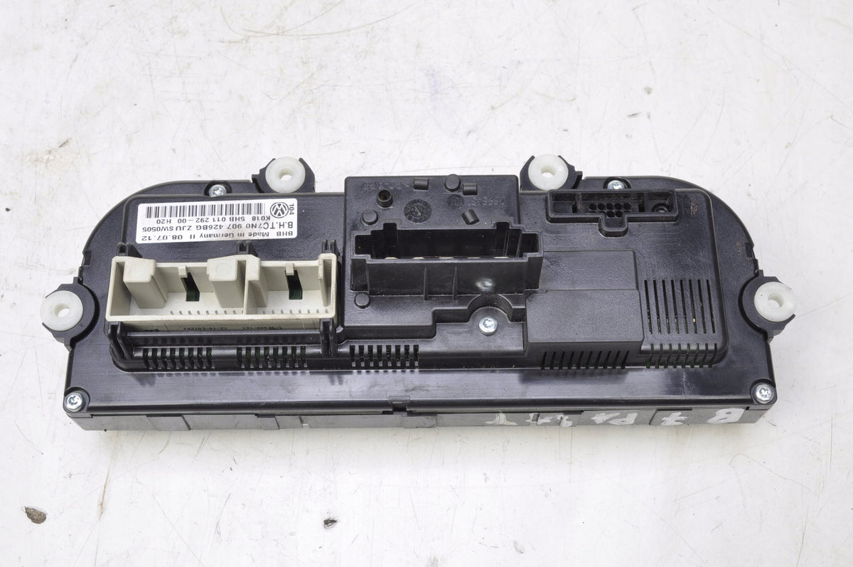 VOLKSWAGEN PASSAT B7 AIR SUPPLY PANEL 5HB011292
