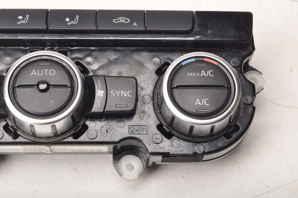 VOLKSWAGEN PASSAT B7 PANEL AIR CONDITIONING SWITCH 3AA907044AF