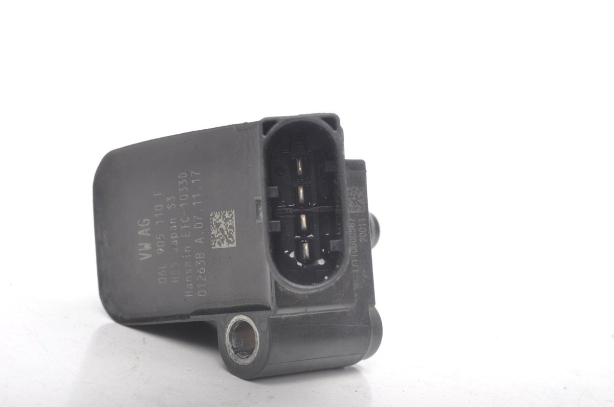 VOLKSWAGEN PASSAT B8 1.8 TSI IGNITION COIL 06L905110F