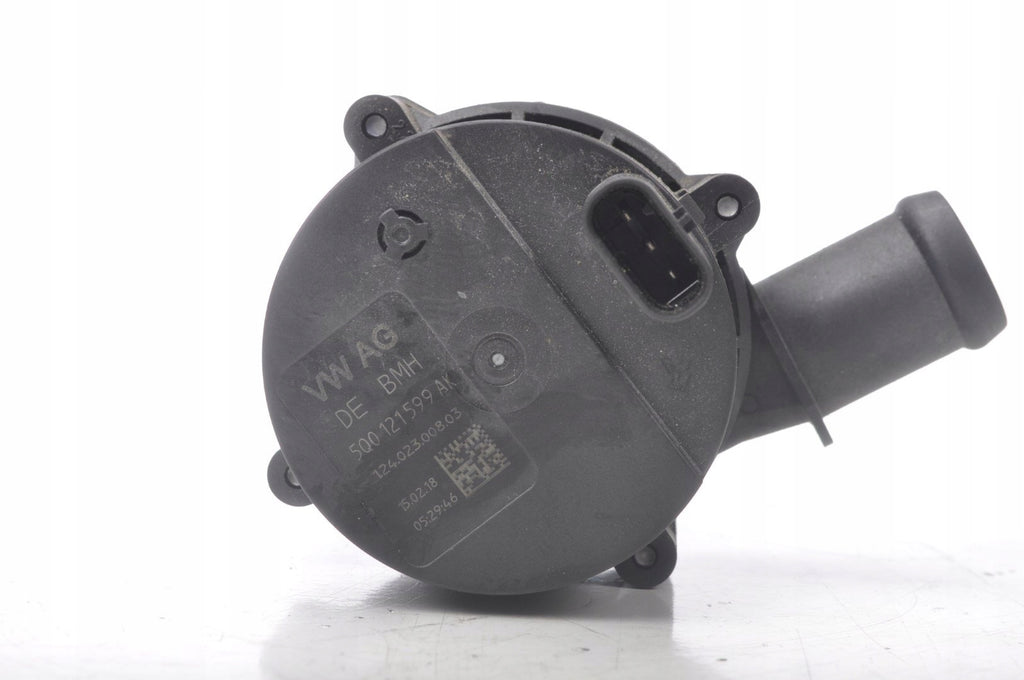 VOLKSWAGEN PASSAT B8 1.8 TSI WATER PUMP 5Q0121599AK