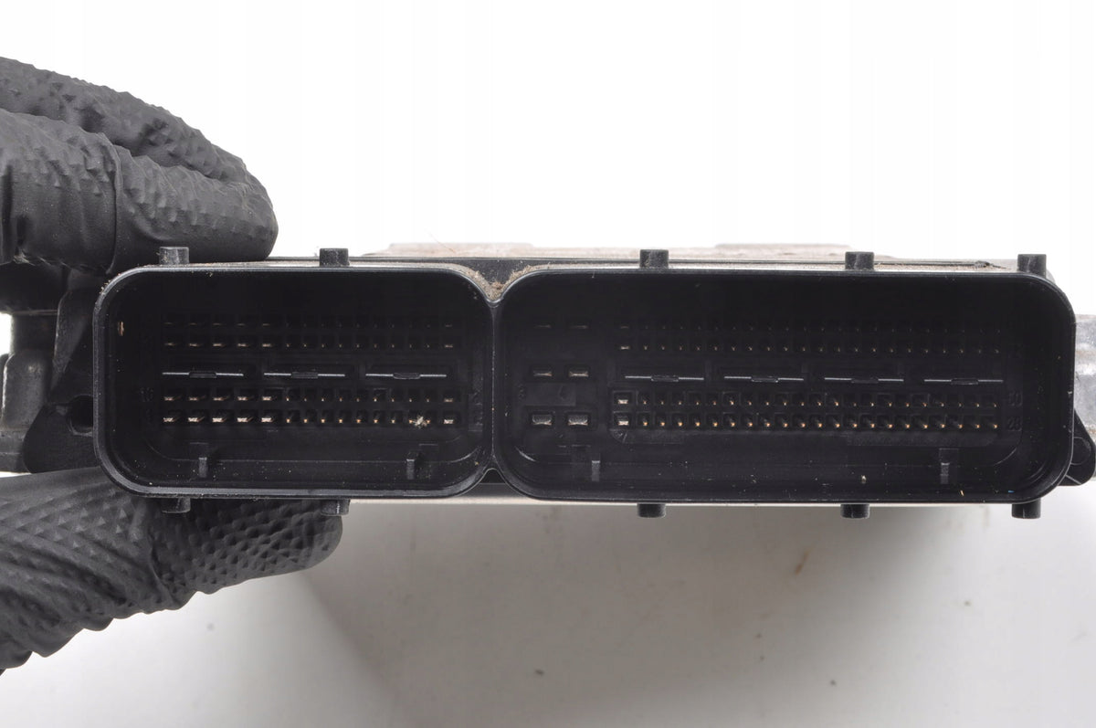 VOLKSWAGEN SCIROCCO III 2.0 TDI COMPUTER ENGINE CONTROLLER 03L906018GF