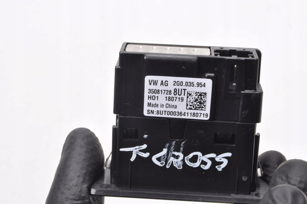 VOLKSWAGEN T-CROSS POLO VI PORT SOCKET PANEL USB INPUT 2G0035954