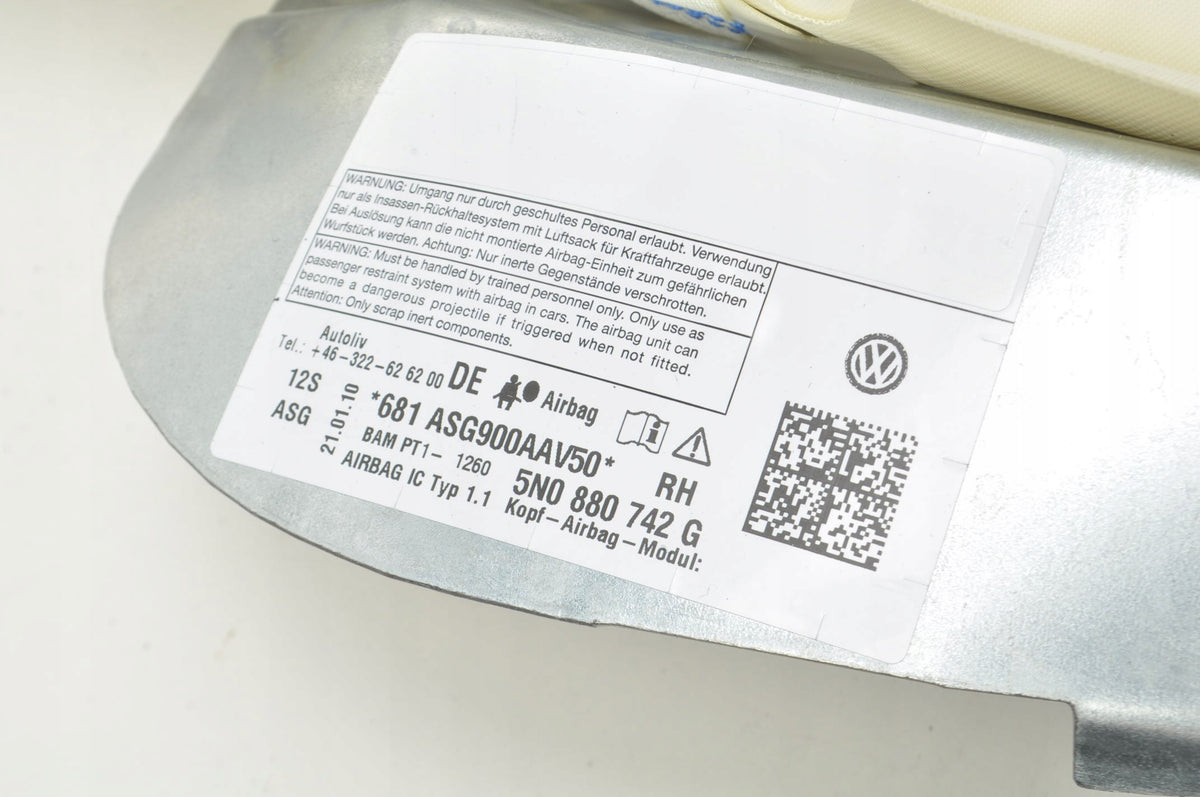 VOLKSWAGEN TIGUAN AND CURTAIN AIRBAG RIGHT 5N0880742G