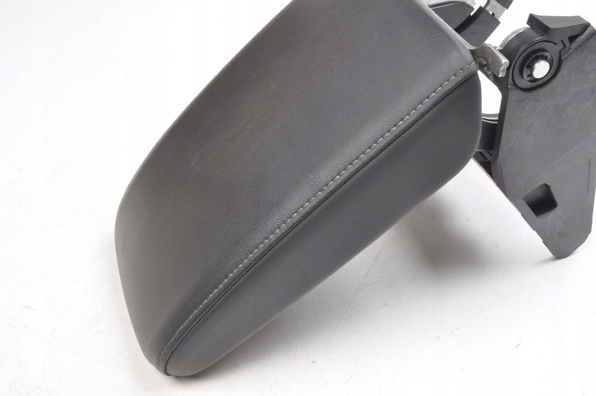 VOLKSWAGEN TIGUAN III ARMREST LEATHER 571864207A