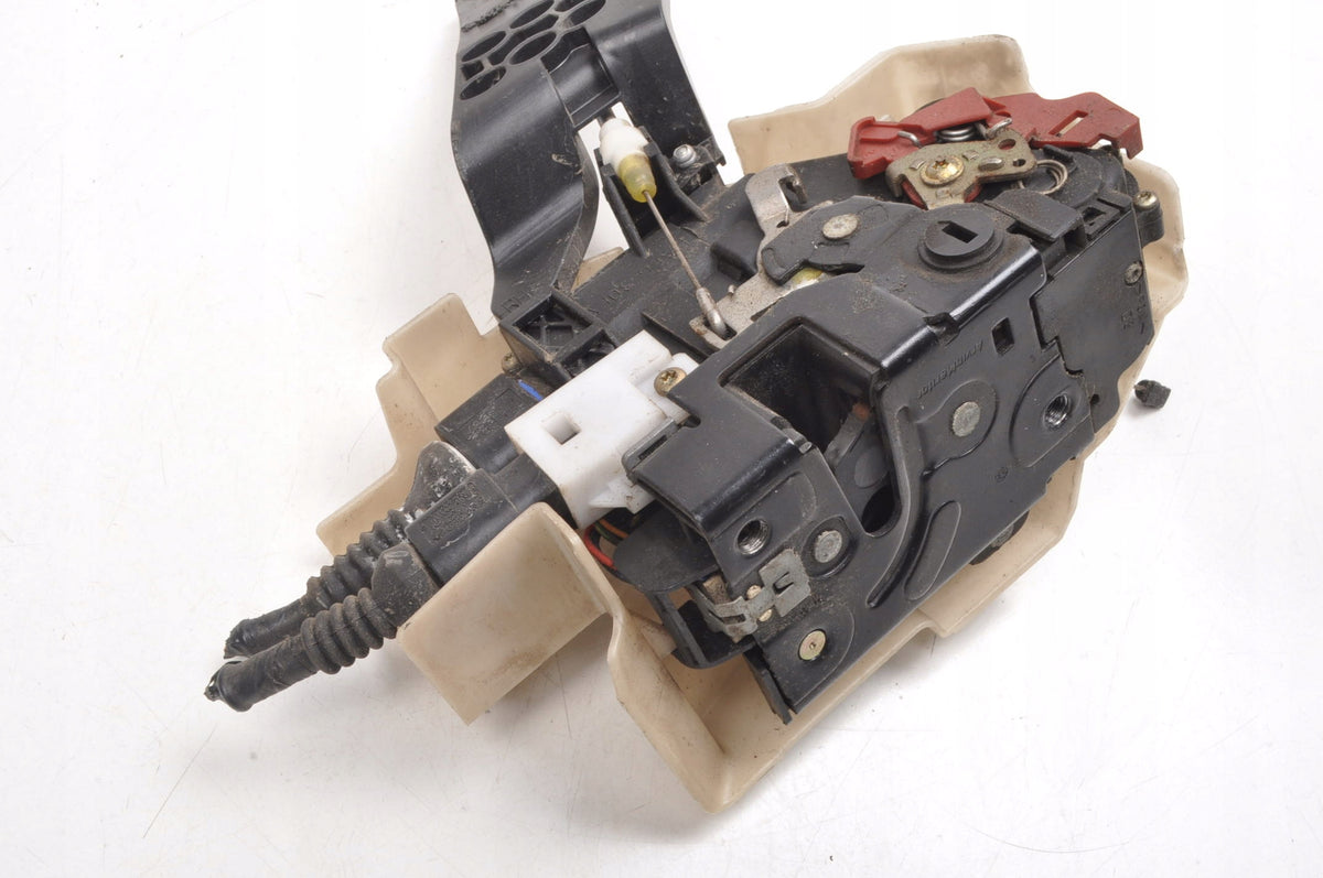 VOLKSWAGEN TOUAREG AND 7L DOOR LOCK RIGHT REAR 7L0839016B