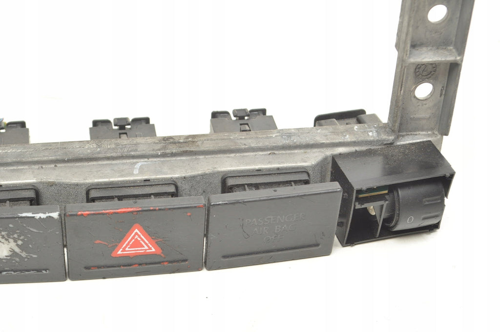 VOLKSWAGEN TOUAREG AND 7L SWITCH PANEL 7L6857318