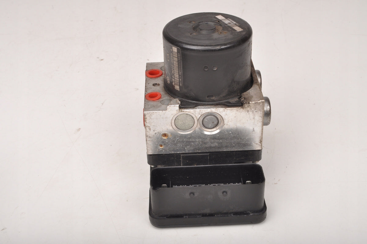 VOLKSWAGEN TOUAREG AND PUMP ABS 7L0614517A
