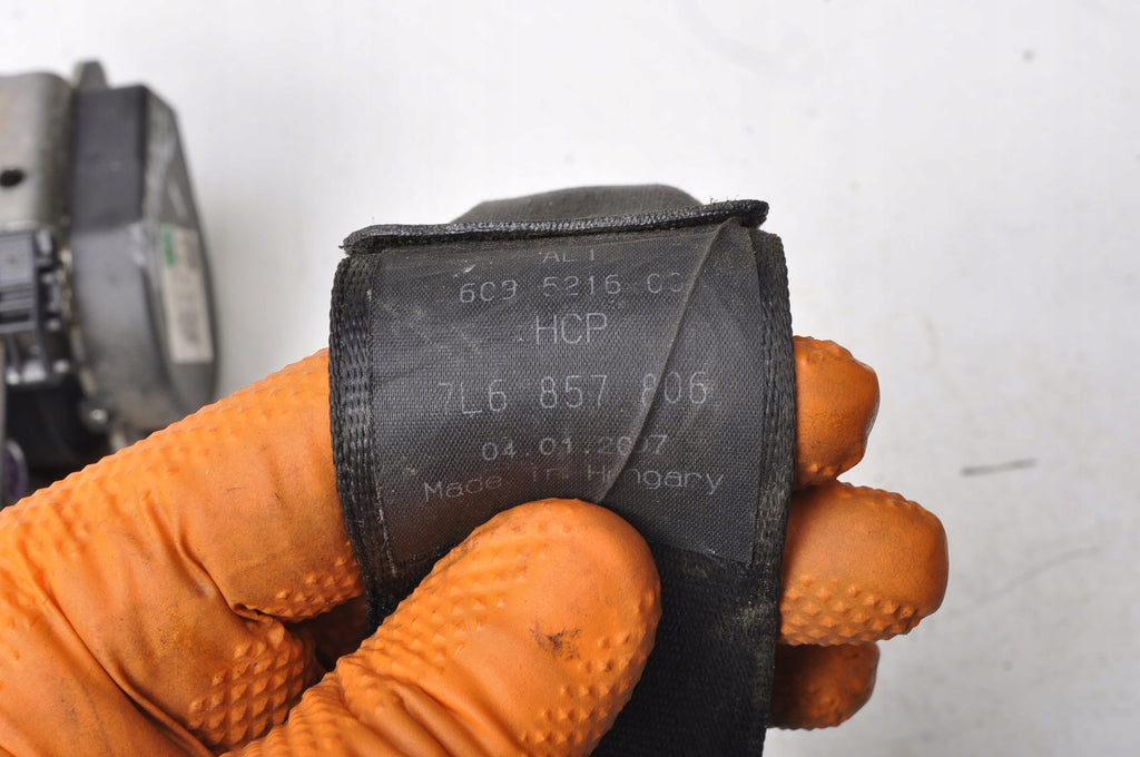 VOLKSWAGEN TOUAREG AND SEAT BELT RIGHT FRONT 7L6857806