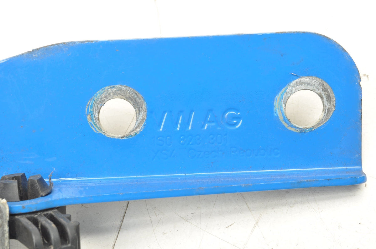 VOLKSWAGEN UP MASK HINGE LEFT RIGHT SET 1S0823301 1S0823302