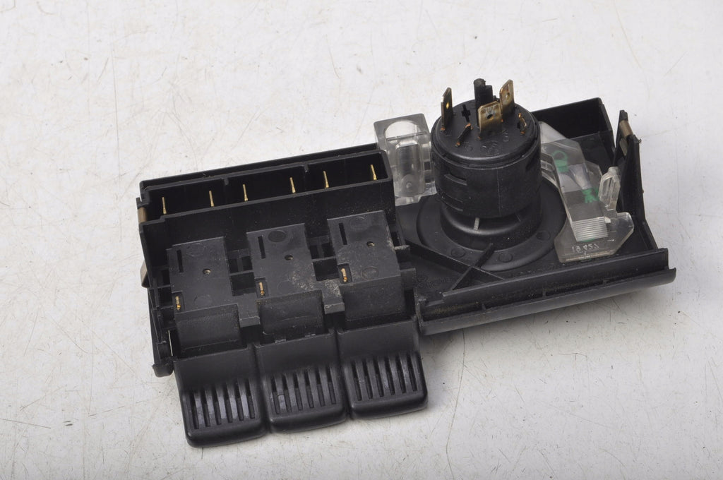 VOLVO 460 LIGHT SWITCH EUROPE