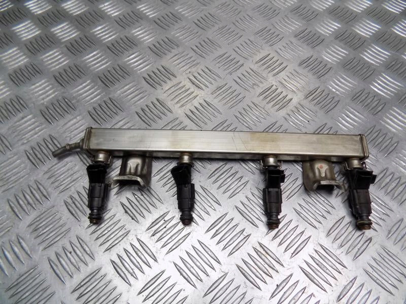 VOLVO C30 1.8 INJECTION RAIL INJECTION 4M5G-9D280-D1C