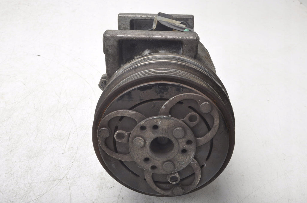 VOLVO C30 2.5 T5 AIR CONDITIONING COMPRESSOR P31308257