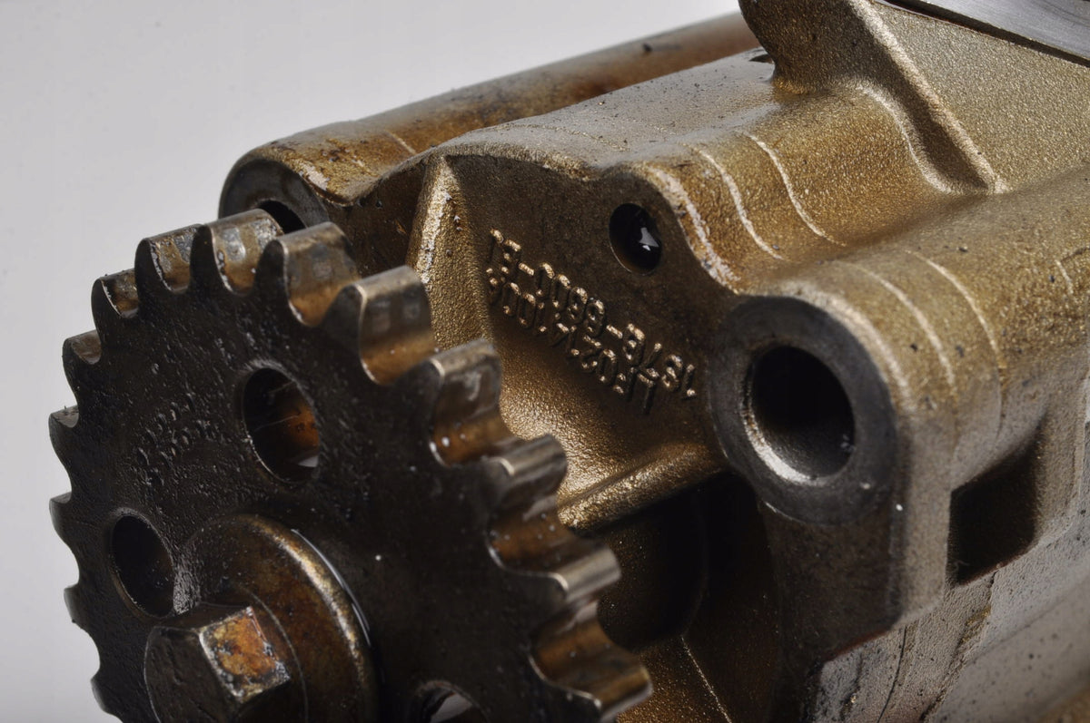 VOLVO C30 C30 V50 S40 II 2.0 16V 146KM OIL PUMP 1S7G-6600-BJ