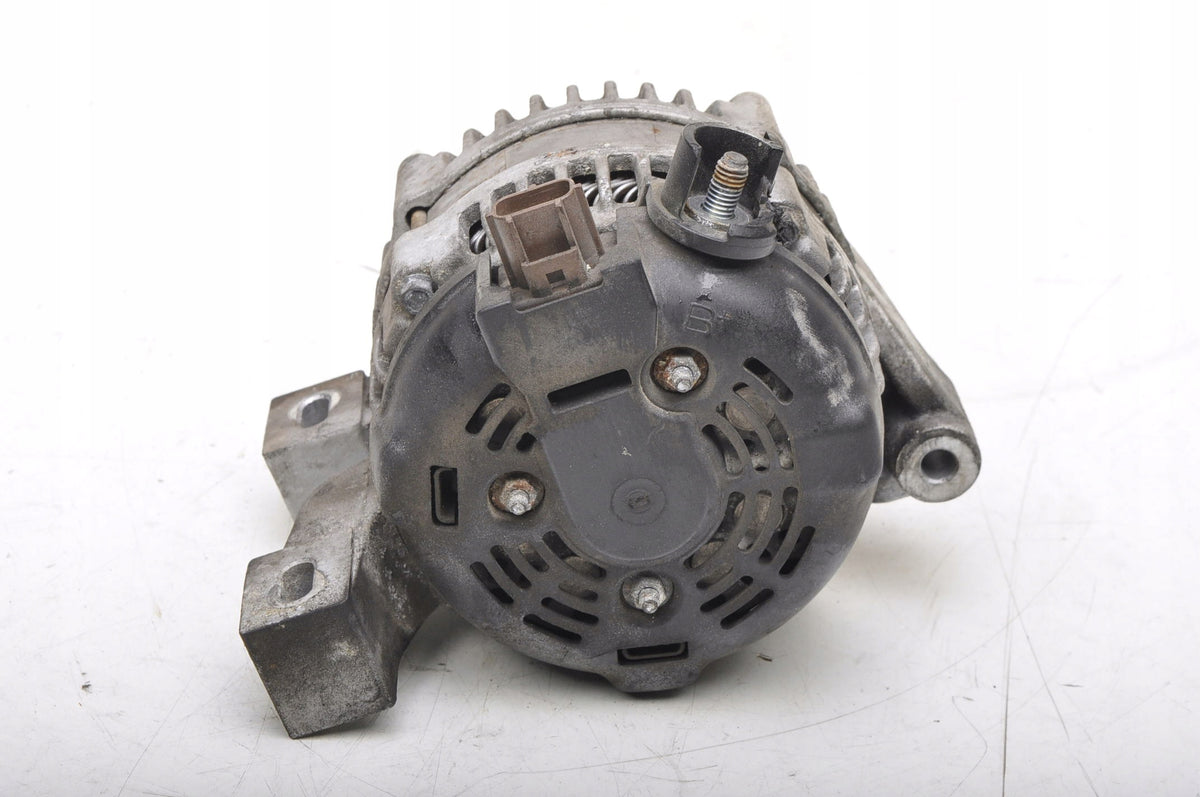 VOLVO C30 C70 S40 II V50 2.5 T5 220KM ALTERNATOR