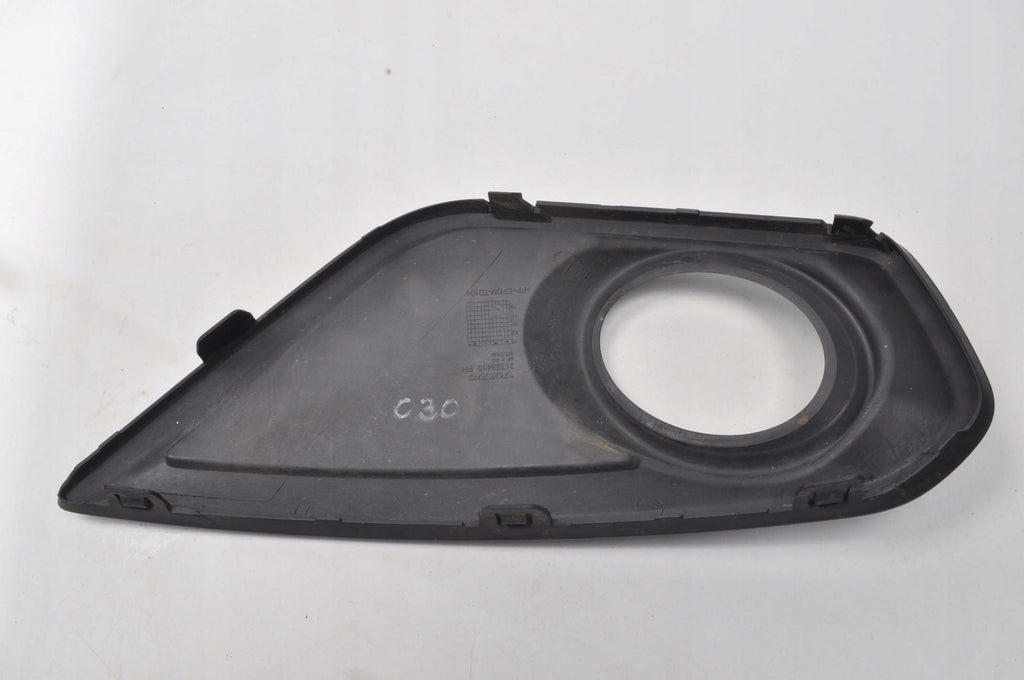 VOLVO C30 FRAME HALOGEN GRILLE RIGHT BUMPER LIFT 31323410