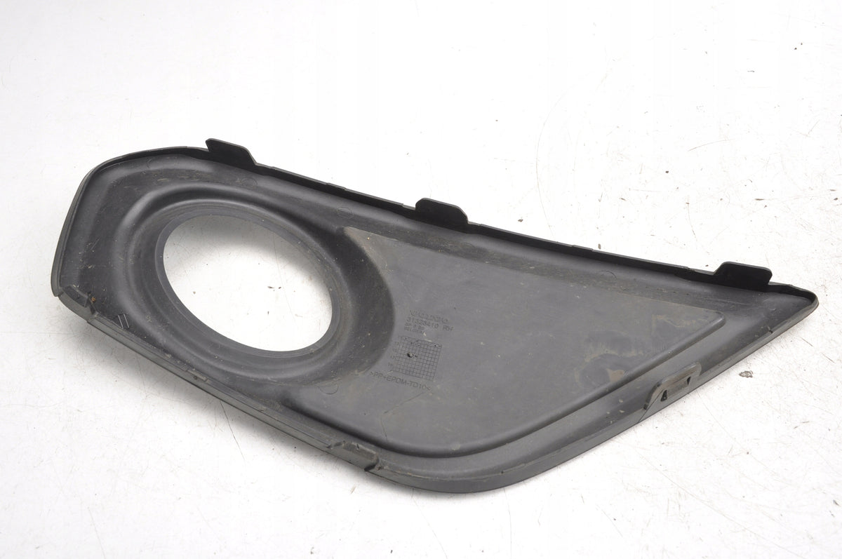 VOLVO C30 FRAME HALOGEN GRILLE RIGHT LIFT 31323410