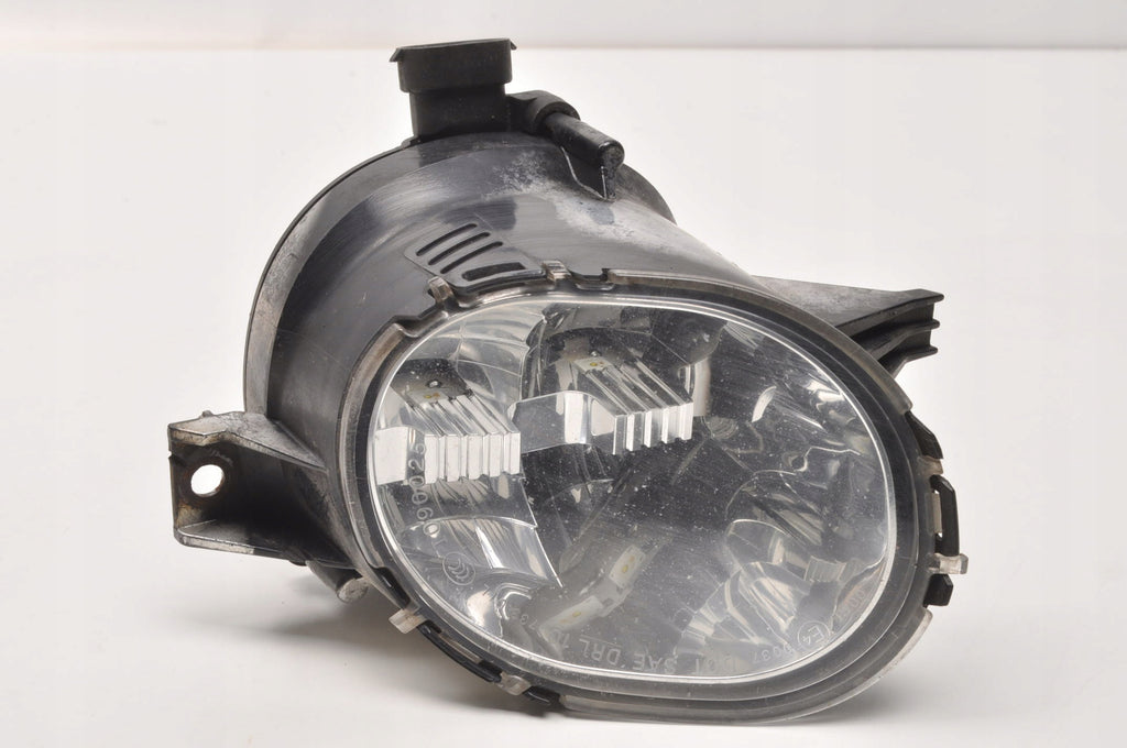 VOLVO C30 HALOGEN LEFT LIFT 31353109