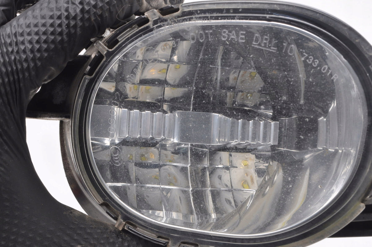 VOLVO C30 HALOGEN RIGHT LIFT 31353110