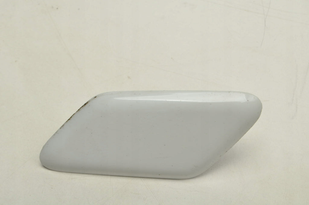 VOLVO C30 LAMP WASHER CAP LEFT 31214637 614-46 LIFT