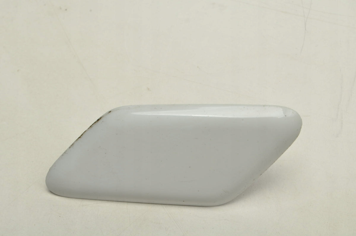 VOLVO C30 LAMP WASHER CAP LEFT 31214637 614-46 LIFT
