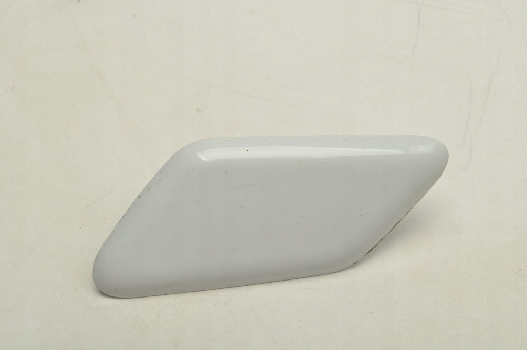 VOLVO C30 LAMP WASHER CAP LEFT 31214637 614-46 LIFT