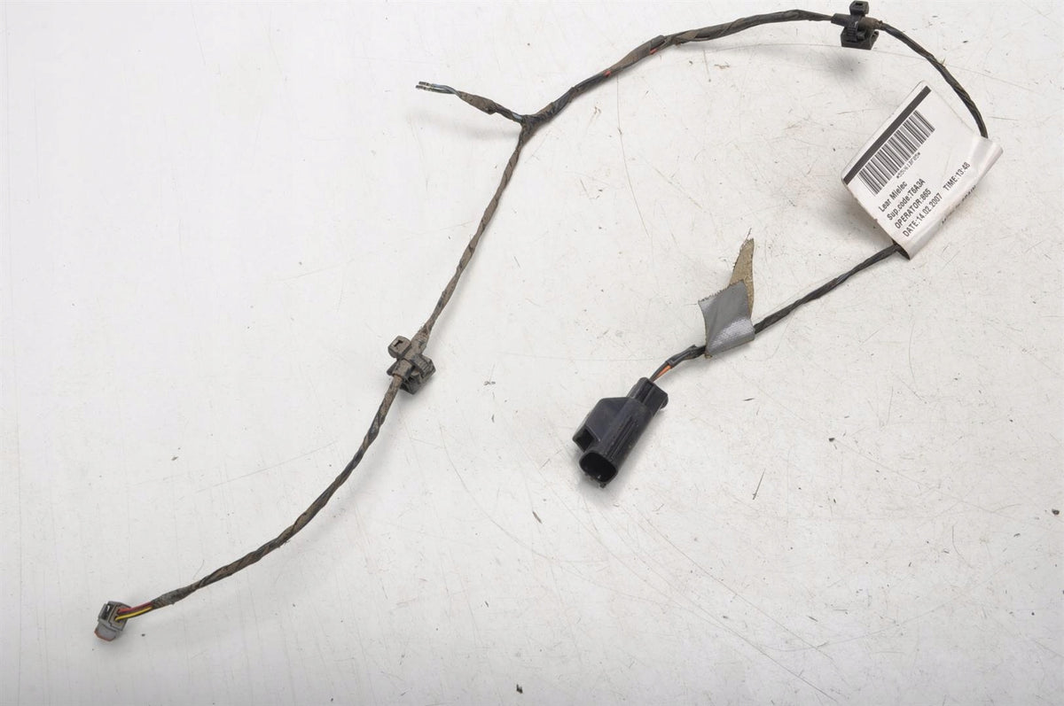 VOLVO C30 LICENSE PLATE HARNESS 30724575AC