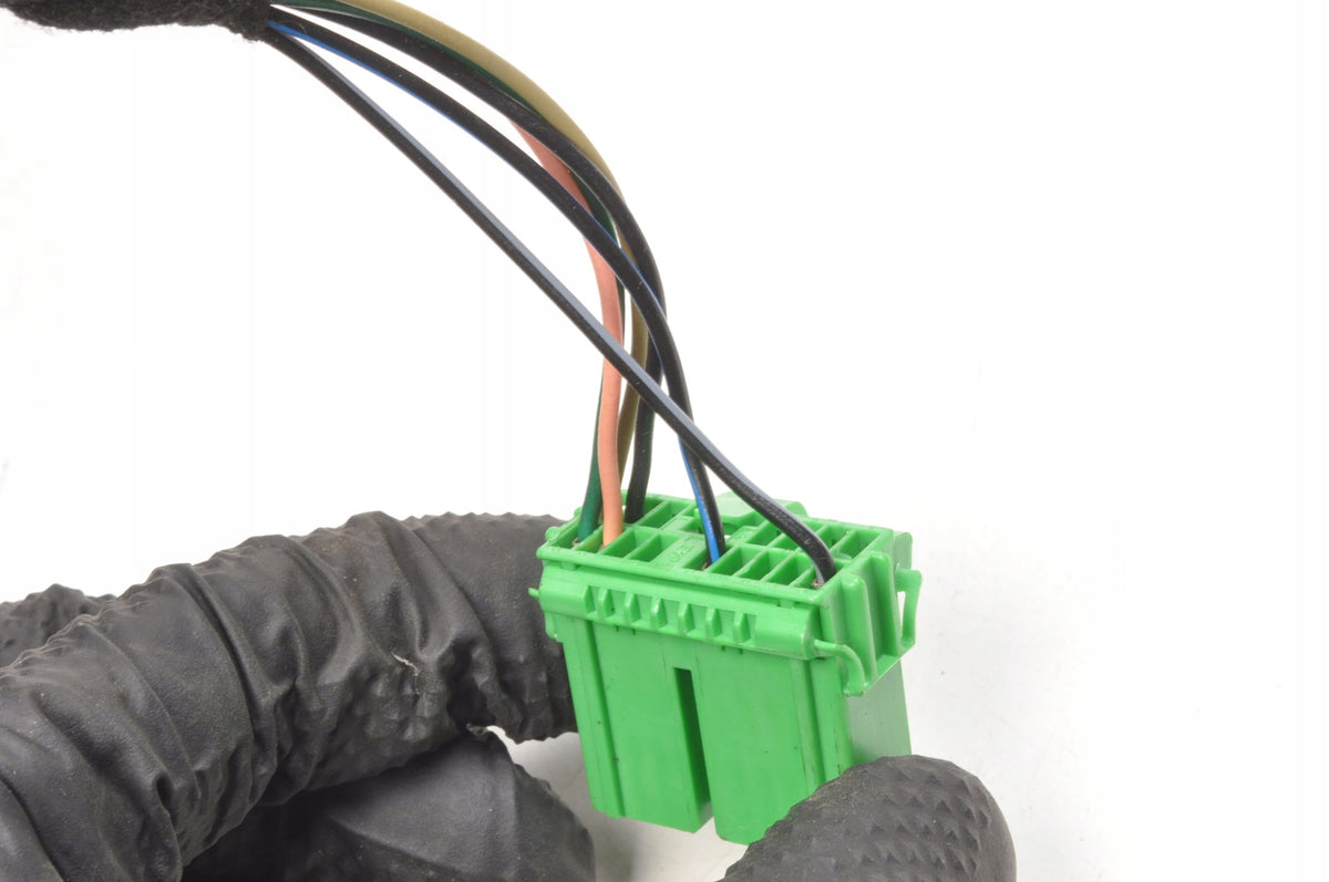 VOLVO C30 MIRROR RIGHT ELECTRIC 6 PIN R-DESIGN