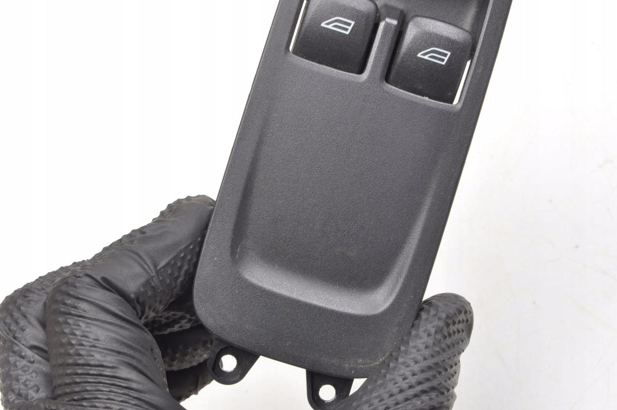 VOLVO C30 PANEL WINDOW SWITCH 31343553 LIFT