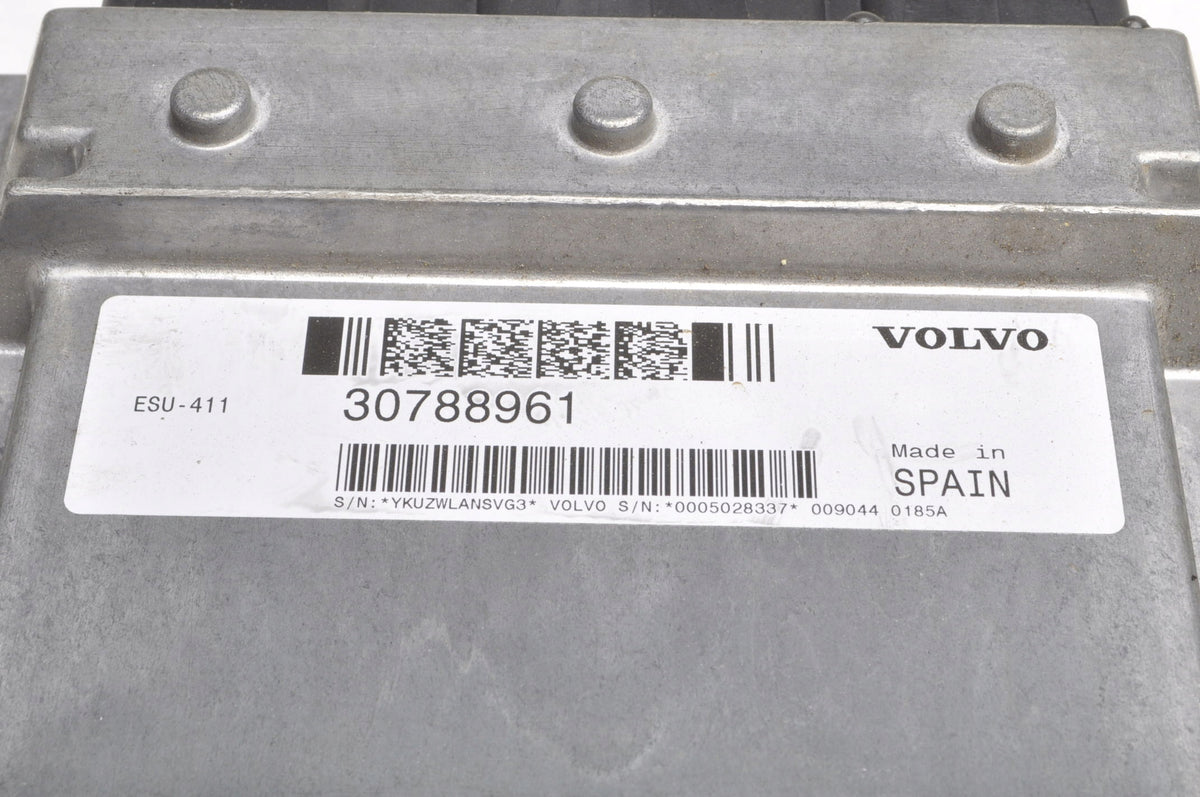 VOLVO C30 S40 2 II V50 2.0 16V COMPUTER ENGINE DRIVER 30788961