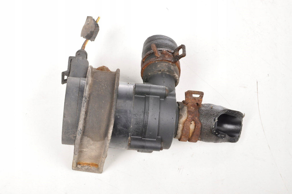 VOLVO C30 S40 C70 V50 1.6 D WATER PUMP