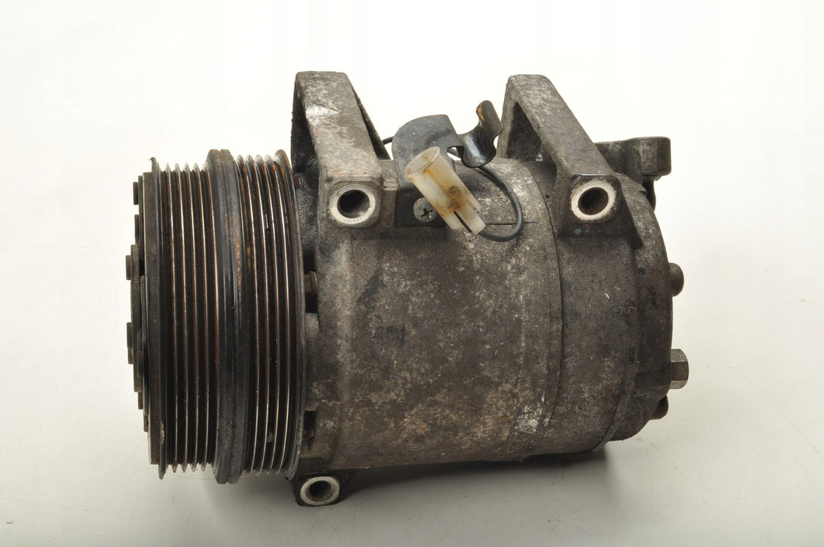 VOLVO C30 S40 C70 V50 2.4 D5 AIR CONDITIONING COMPRESSOR 30761390