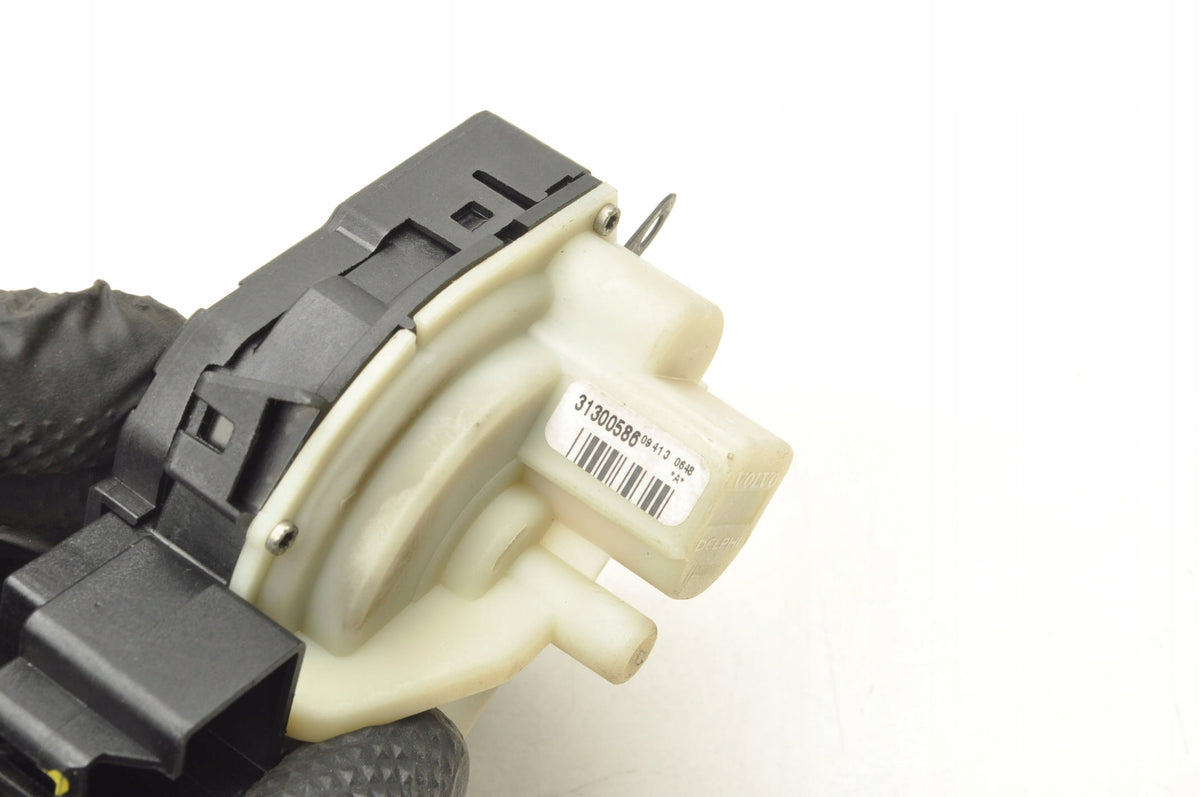 VOLVO C30 S40 C70 V50 LIFT IGNITION 31300586 31268615 KEY